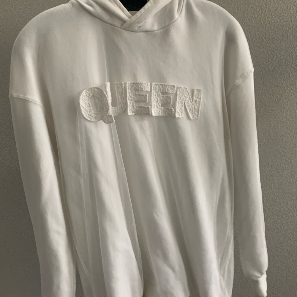 Izzue White Lace Hoodie